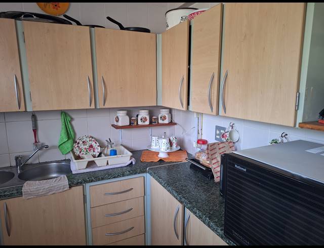2 BEDROOM APARTMENT FOR SALE IN THREE RIVERS PROPER